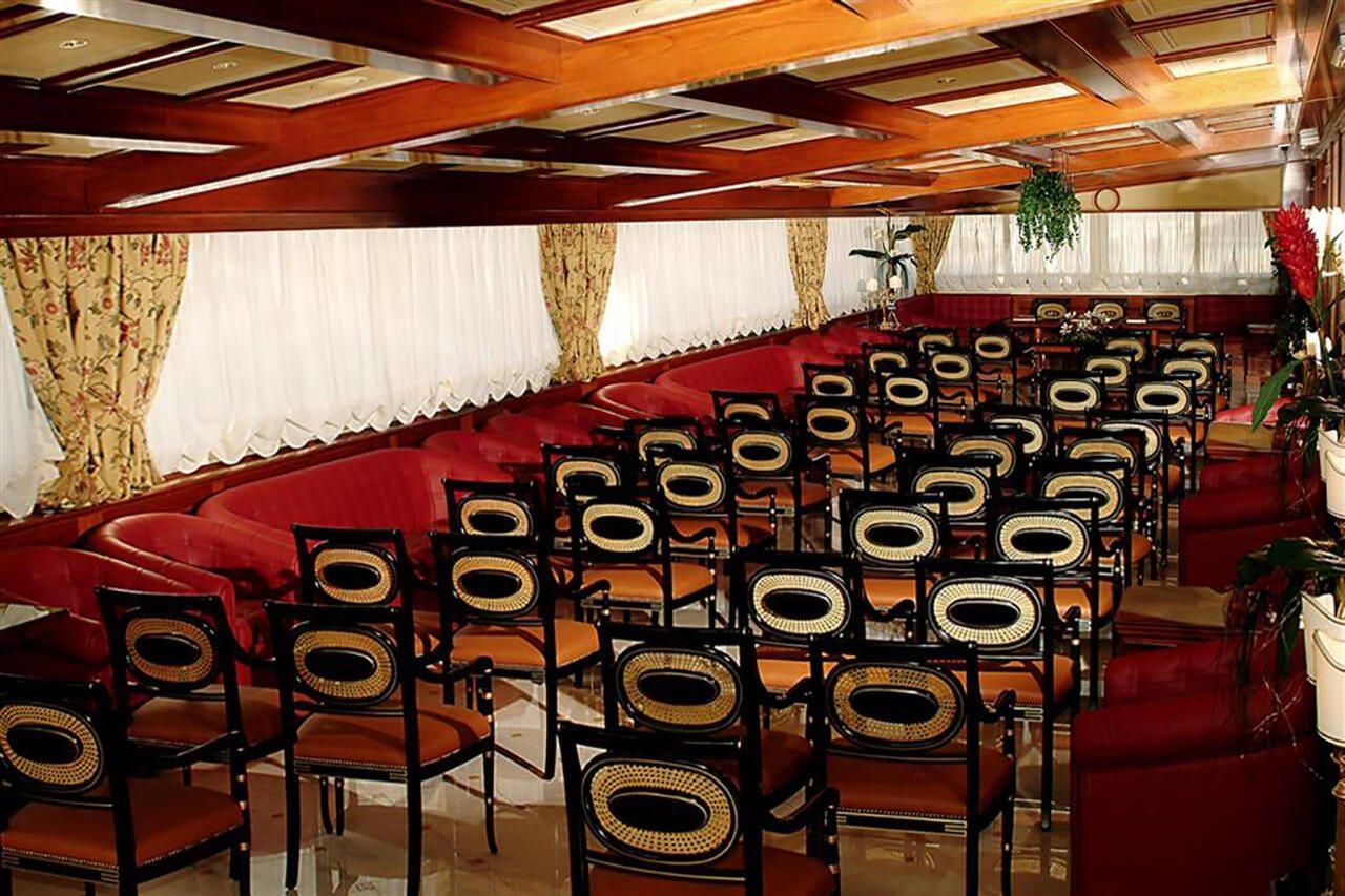 Champagne Palace