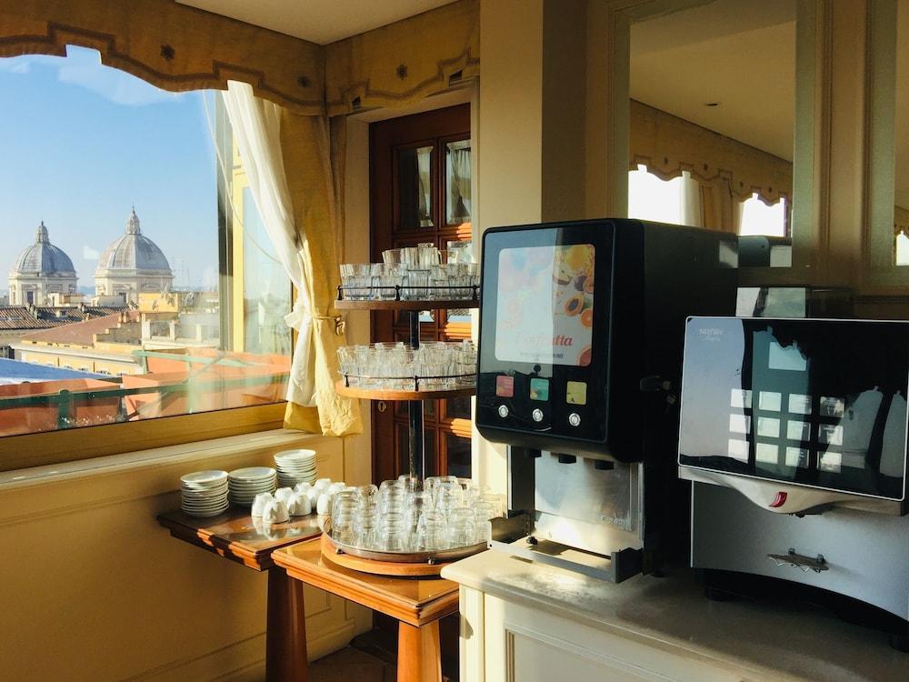 Champagne Palace 4* Roma