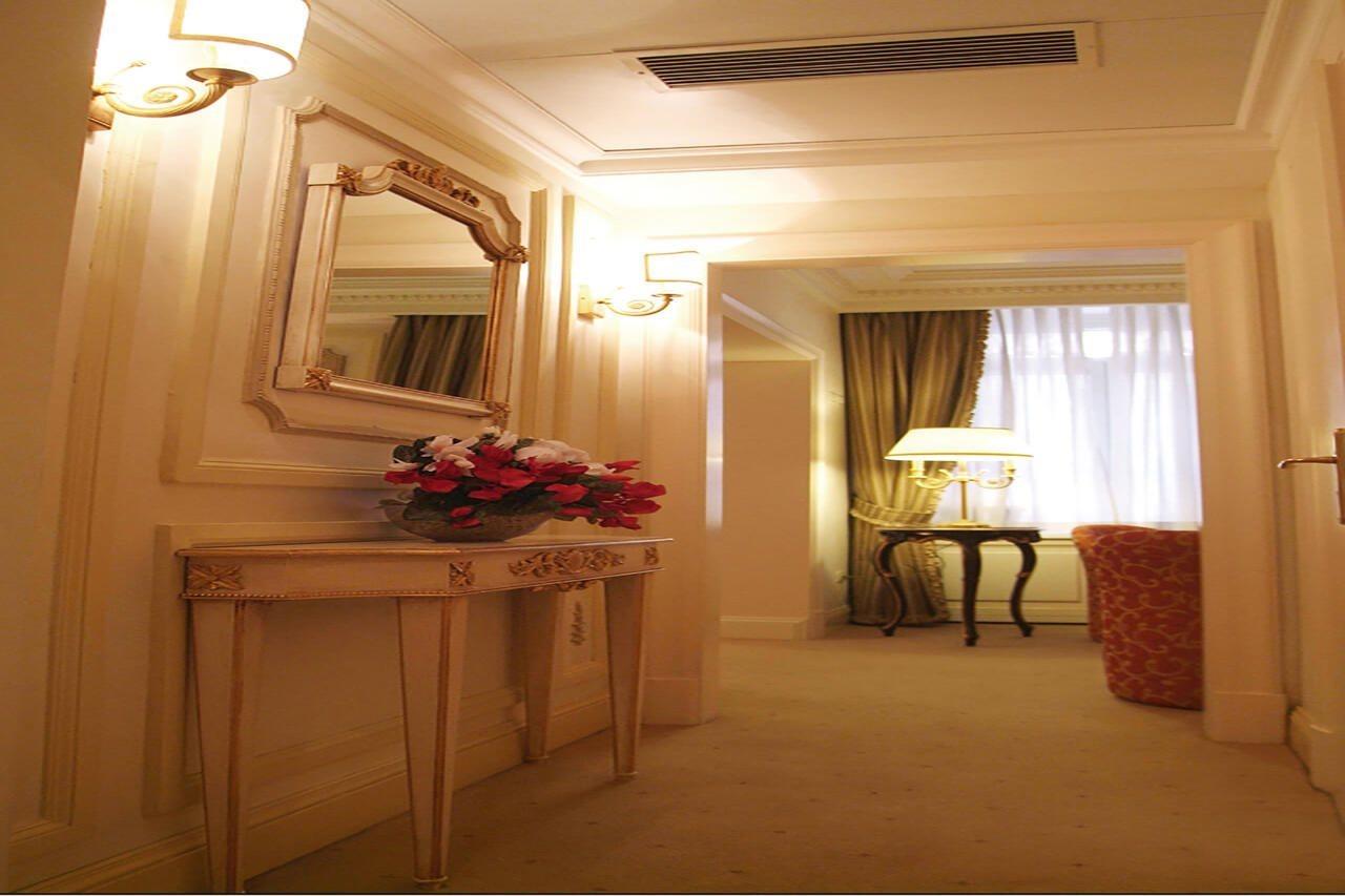 Hotel Champagne Palace 4*