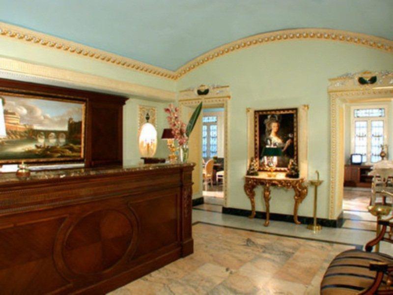 Champagne Palace Roma