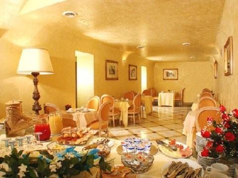 Champagne Palace 4* Roma