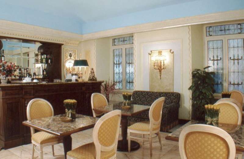 Hotel Champagne Palace 4*